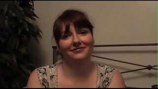 ���ረጃ ቅድሚያ ግምገማዎች ላይ ማተኮር ልጅ እና ደረጃ በእርሱ ላይ የእሷ ውስጥ ሆኖ ይታያል