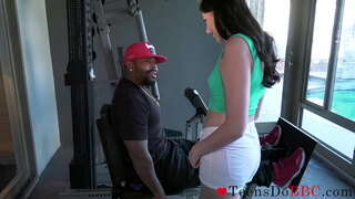 Nastolatka siostrzenica pieprzy Uncle &amp; # 039; s BBC