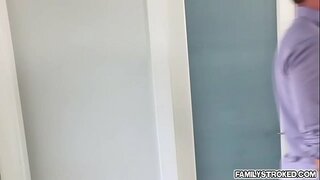 Тиффани Уотсон и ее Кайл трахаются, сосут и лизут друг друга