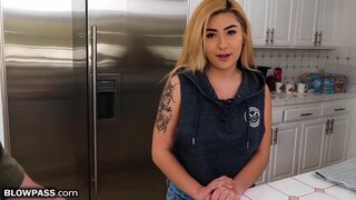 ���ອກຫາຂ້າພະເຈົ້າຂັ້ນຕອນ-ລູກ Nudes